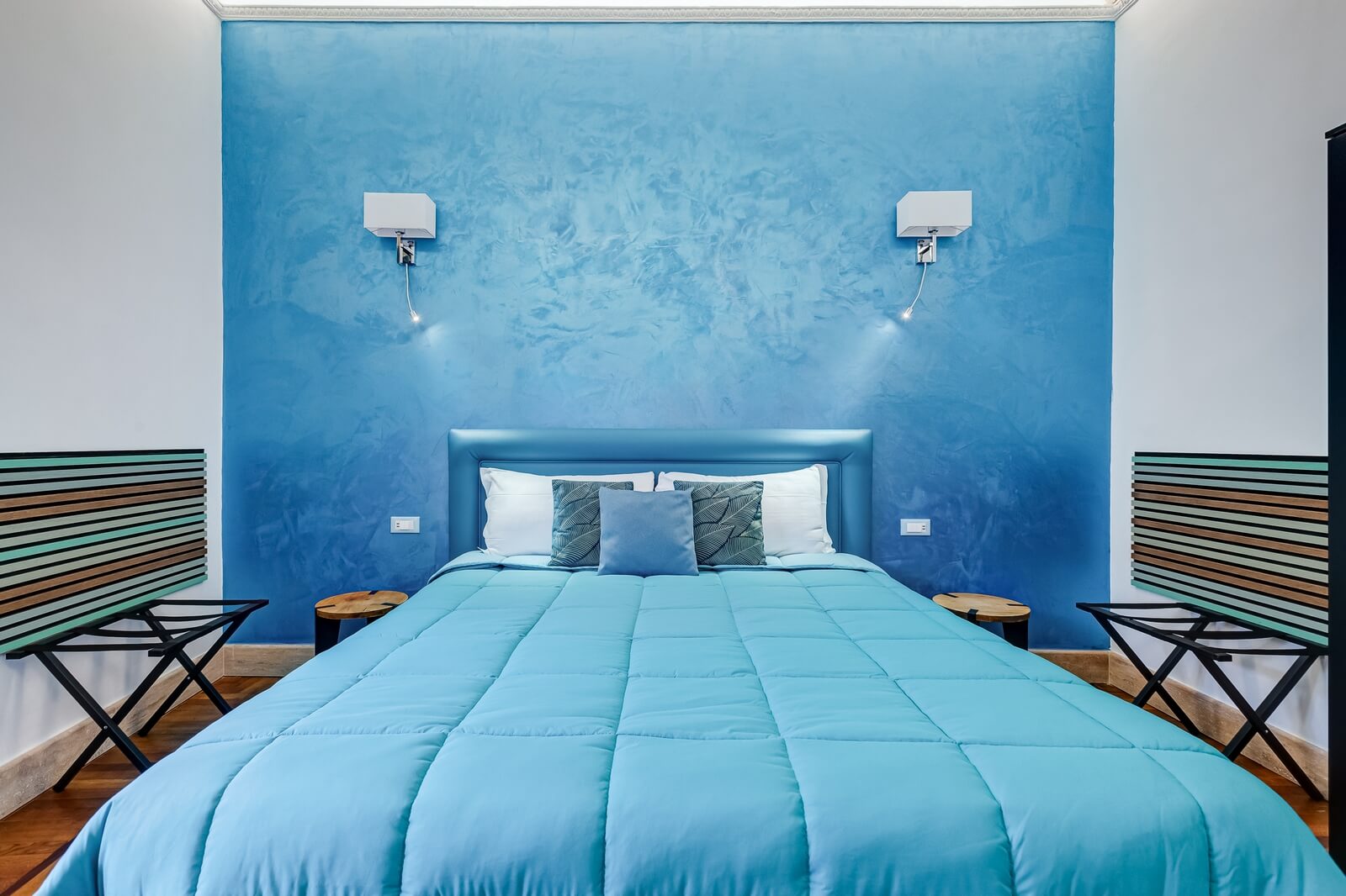 navona-queen-rome-rooftop-roma-centro-corso-vittorio-emanuele-palazzo-bassi-idromassaggio-panorama-view-vista-gianicolo-citta-eterna-campo-de-fiori-king-suite-03