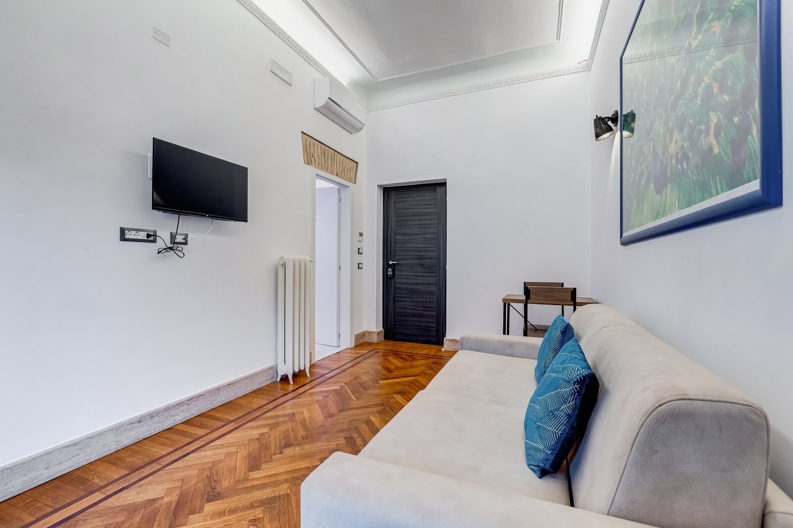 navona-queen-rome-rooftop-roma-centro-corso-vittorio-emanuele-palazzo-bassi-idromassaggio-panorama-view-vista-gianicolo-citta-eterna-campo-de-fiori-king-suite-13