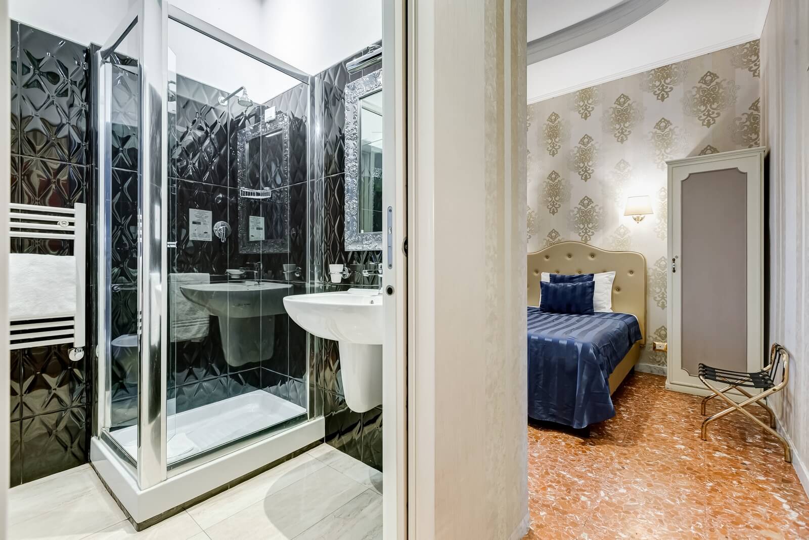 navona-queen-rome-rooftop-roma-centro-corso-vittorio-emanuele-palazzo-bassi-idromassaggio-panorama-view-vista-gianicolo-citta-eterna-campo-de-fiori-single-room-31