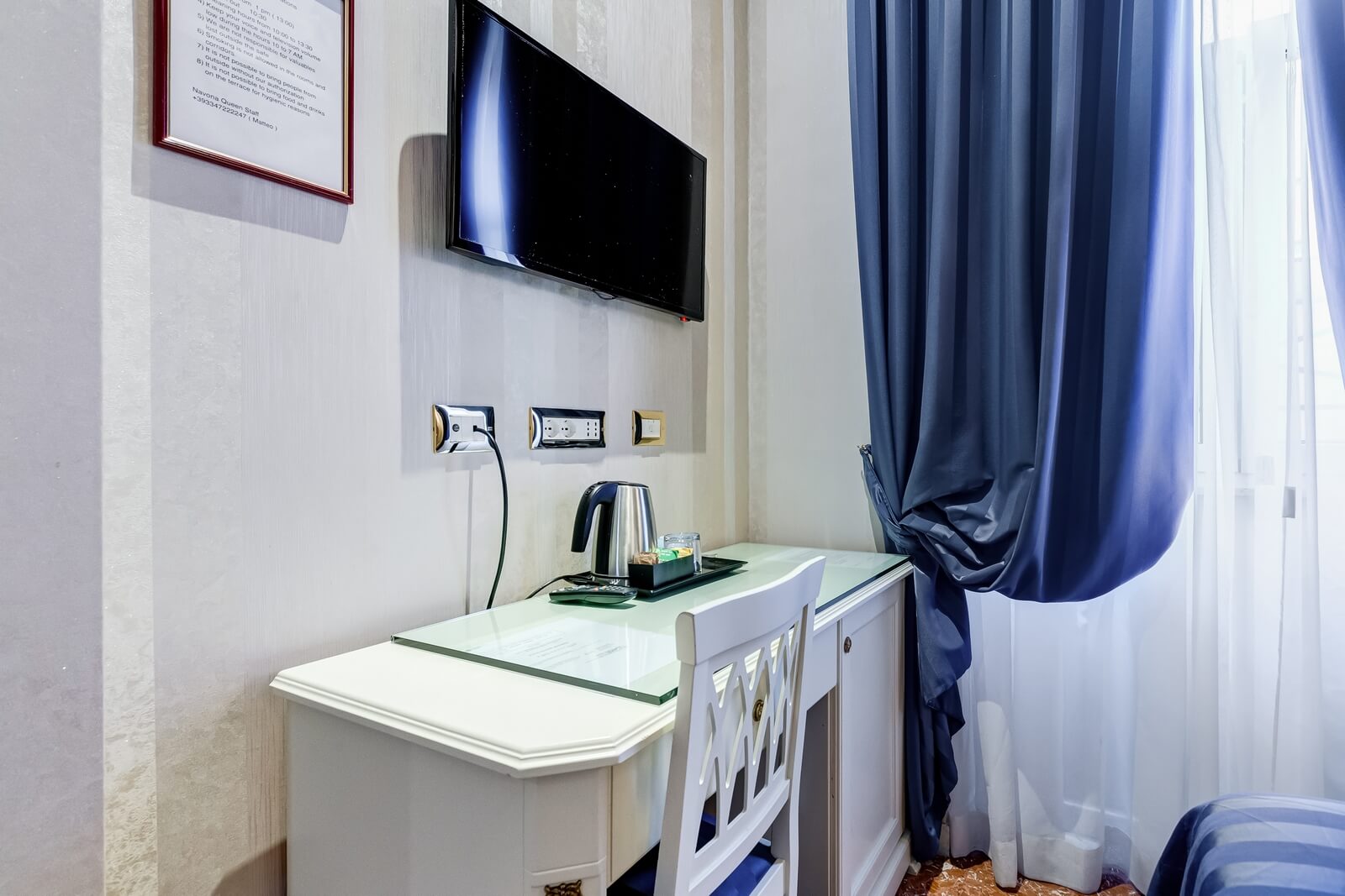 navona-queen-rome-rooftop-roma-centro-corso-vittorio-emanuele-palazzo-bassi-idromassaggio-panorama-view-vista-gianicolo-citta-eterna-campo-de-fiori-single-room-37