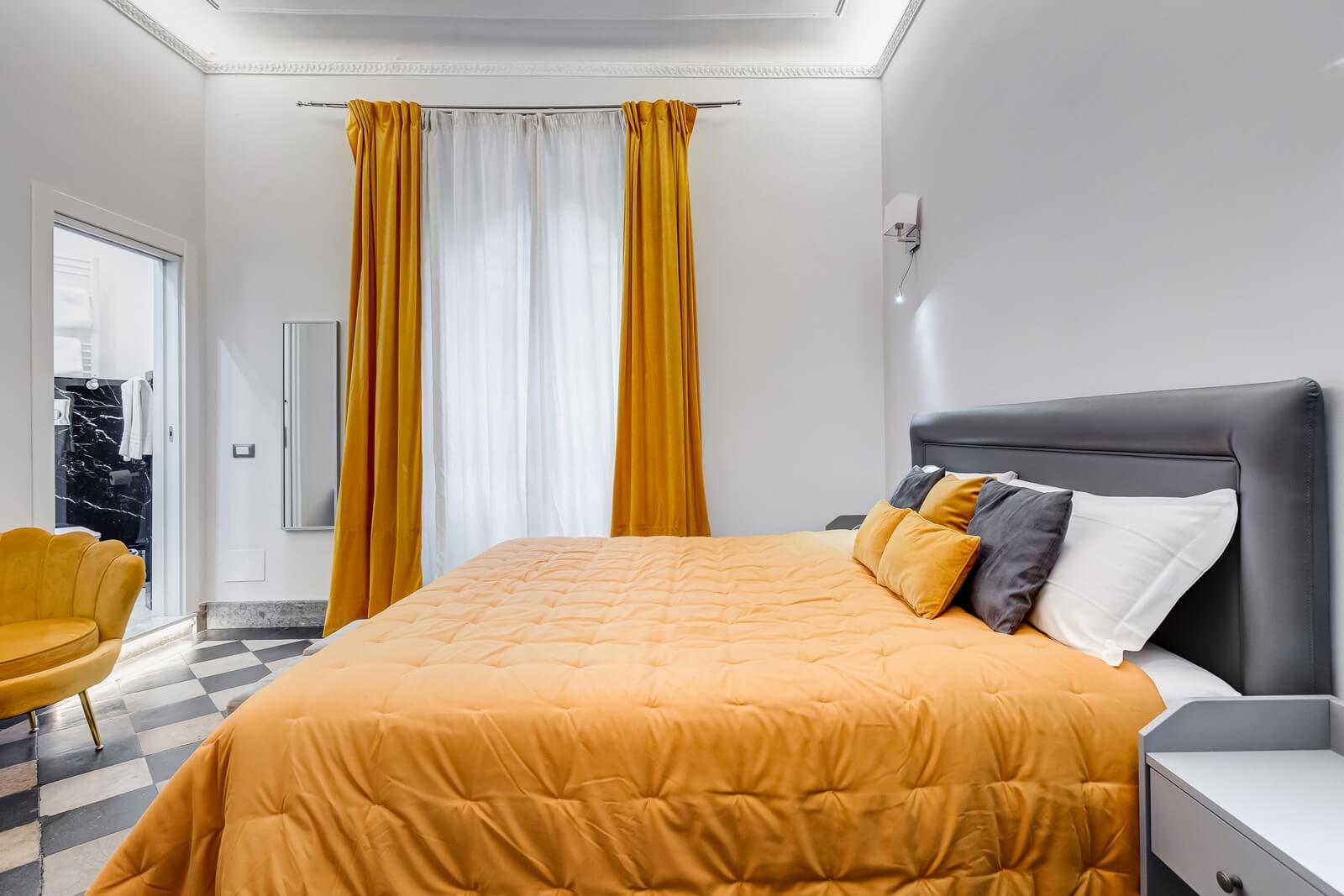 navona-queen-rome-rooftop-roma-centro-corso-vittorio-emanuele-palazzo-bassi-idromassaggio-panorama-view-vista-gianicolo-citta-eterna-campo-de-fiori-standard-double-room-twin-18