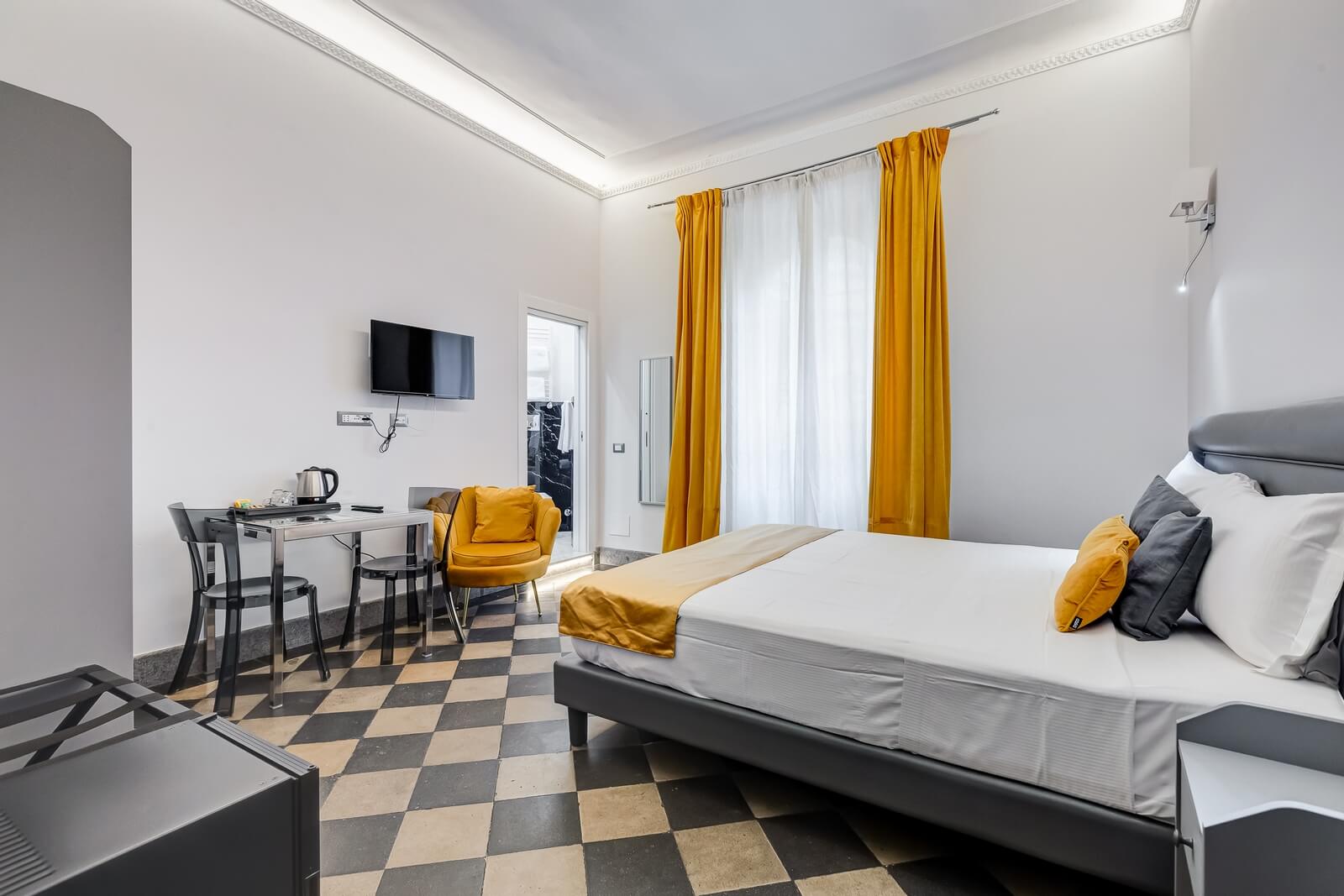 navona-queen-rome-rooftop-roma-centro-corso-vittorio-emanuele-palazzo-bassi-idromassaggio-panorama-view-vista-gianicolo-citta-eterna-campo-de-fiori-standard-double-room-twin-34