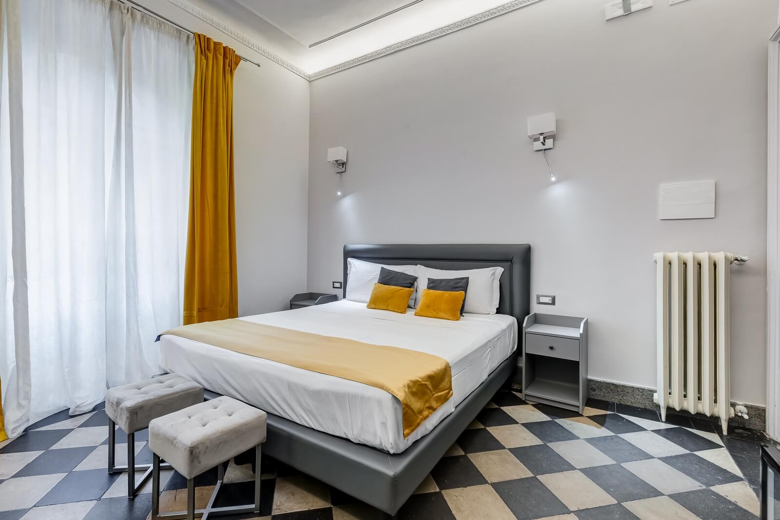 navona-queen-rome-rooftop-roma-centro-corso-vittorio-emanuele-palazzo-bassi-idromassaggio-panorama-view-vista-gianicolo-citta-eterna-campo-de-fiori-standard-double-room-twin-38