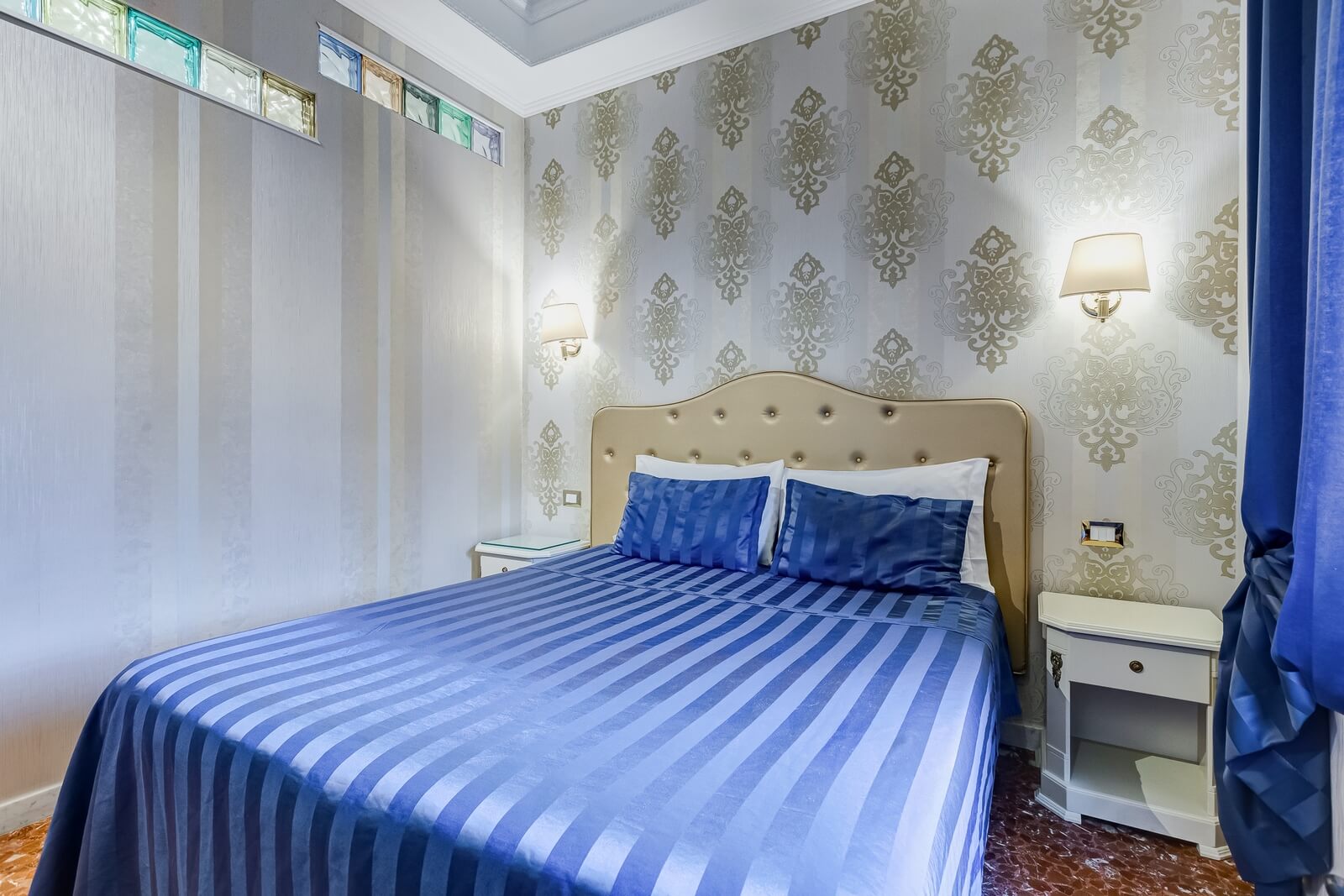 navona-queen-rome-rooftop-roma-centro-corso-vittorio-emanuele-palazzo-bassi-idromassaggio-panorama-view-vista-gianicolo-citta-eterna-campo-de-fiori-standard-double-room-twin-51