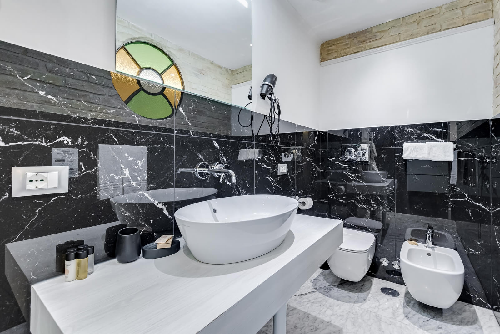 navona-queen-rome-rooftop-roma-centro-corso-vittorio-emanuele-palazzo-bassi-idromassaggio-panorama-view-vista-gianicolo-citta-eterna-campo-de-fiori-superior-double-room-22