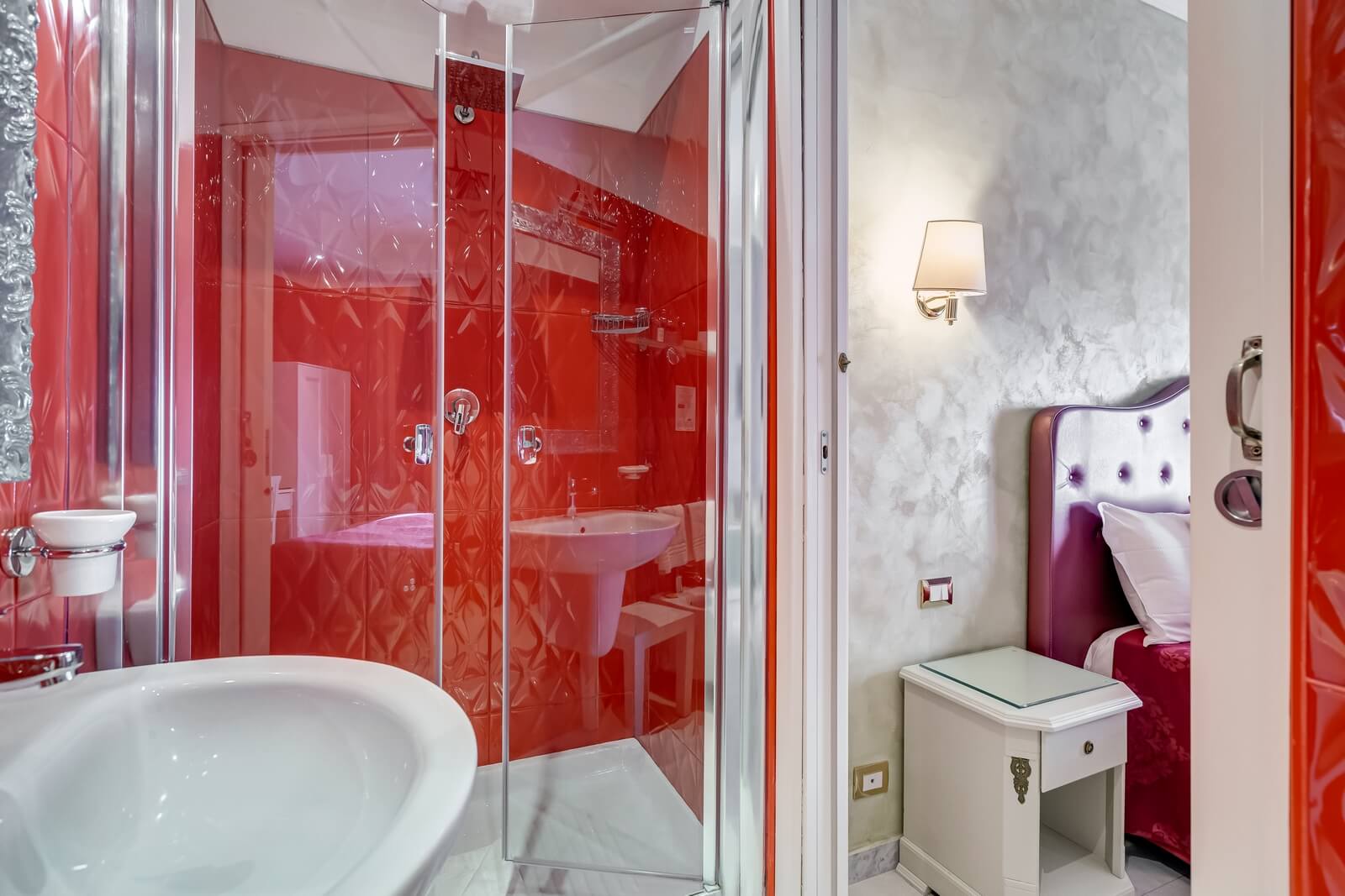 navona-queen-rome-rooftop-roma-centro-corso-vittorio-emanuele-palazzo-bassi-idromassaggio-panorama-view-vista-gianicolo-citta-eterna-campo-de-fiori-superior-double-room-65