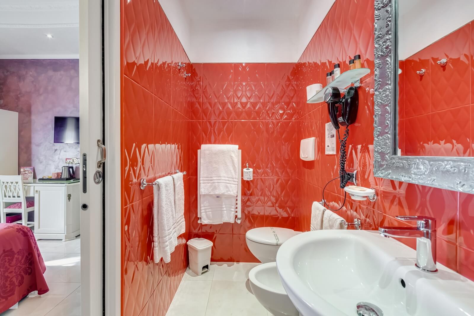 navona-queen-rome-rooftop-roma-centro-corso-vittorio-emanuele-palazzo-bassi-idromassaggio-panorama-view-vista-gianicolo-citta-eterna-campo-de-fiori-superior-double-room-67