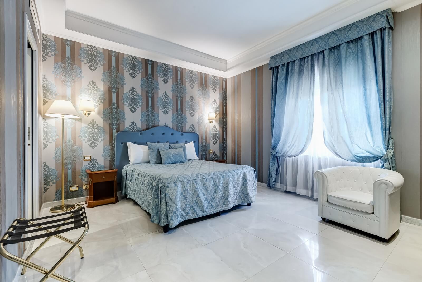 navona-queen-rome-rooftop-roma-centro-corso-vittorio-emanuele-palazzo-bassi-idromassaggio-panorama-view-vista-gianicolo-citta-eterna-campo-de-fiori-superior-double-room-82