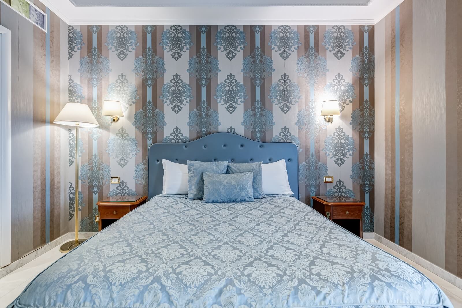 navona-queen-rome-rooftop-roma-centro-corso-vittorio-emanuele-palazzo-bassi-idromassaggio-panorama-view-vista-gianicolo-citta-eterna-campo-de-fiori-superior-double-room-84