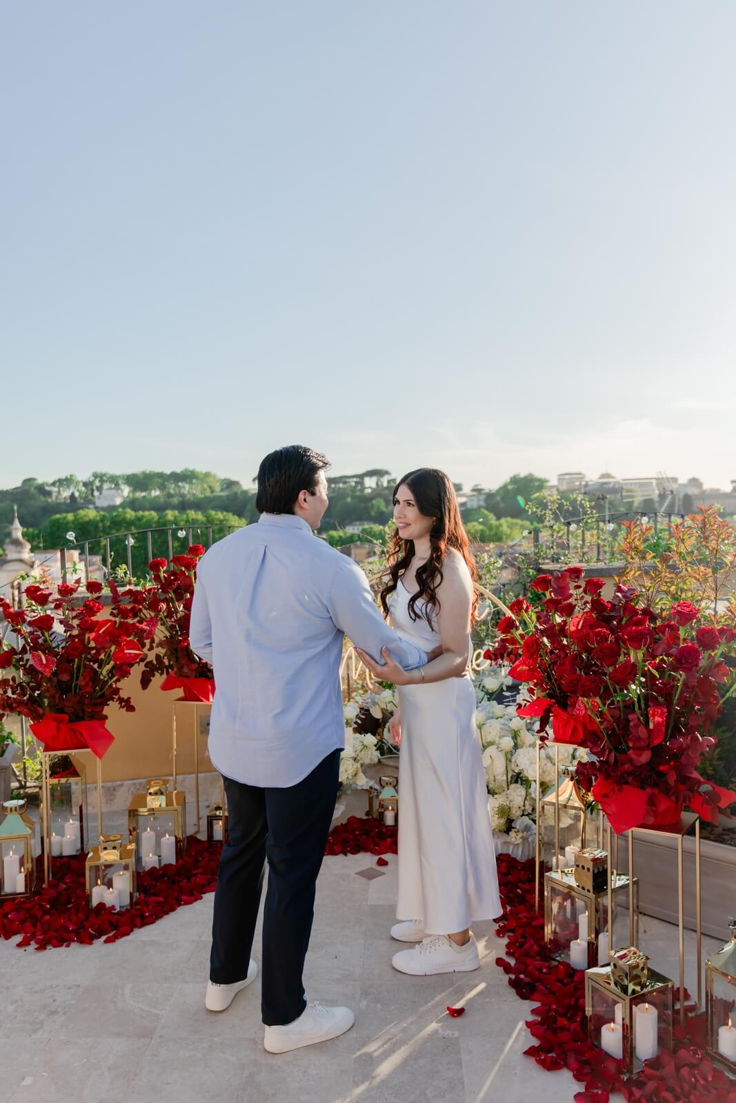 navona-queen-rome-rooftop-roma-centro-corso-vittorio-emanuele-palazzo-bassi-idromassaggio-terrace-campo-de-fiori-gianicolo-romantic-proposal-proposta-romantica-panorama-view-vista-roma-04